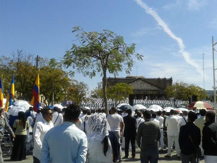 MoraZurisadai's tweet photo. 2200 Nuevos nombres se escribieron en el libro de la vida, Plaza de  La Liberacion
#SoyLuzdelMundo 
#LdmBautismos https://t.co/Zz8j54AllJ