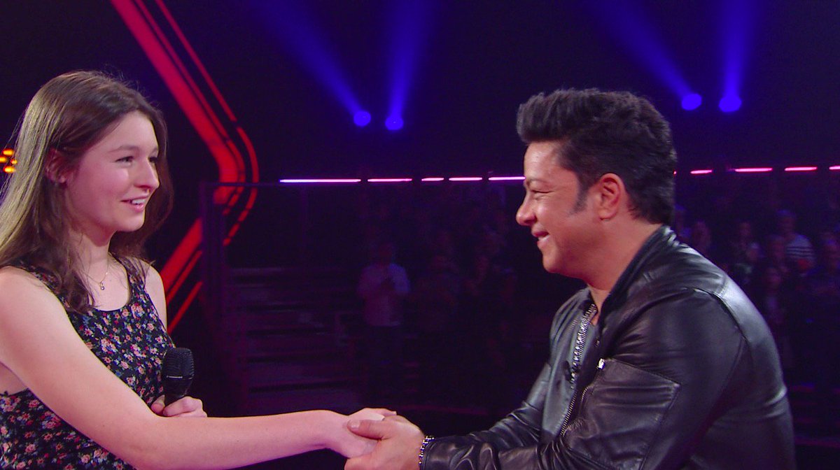 laVoixTVA's tweet image. Bienvenue dans l’aventure #LaVoixTVA @LouAdrianeCass #EquipeEric