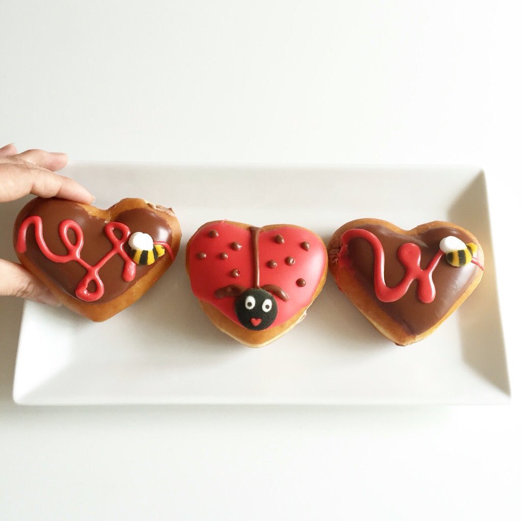 greatdonuts's tweet photo. Adorable Valentine's Day donuts.
❤️ https://t.co/I5ULpKueMT