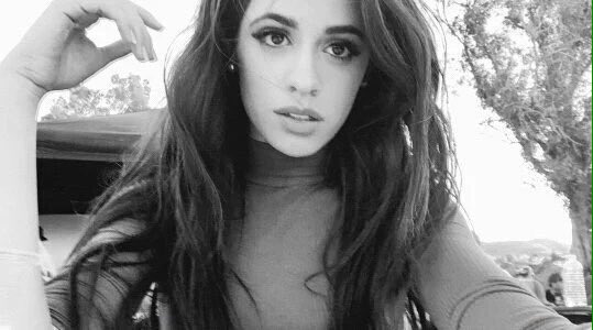 cami (@fxke_swxg) on Twitter photo 