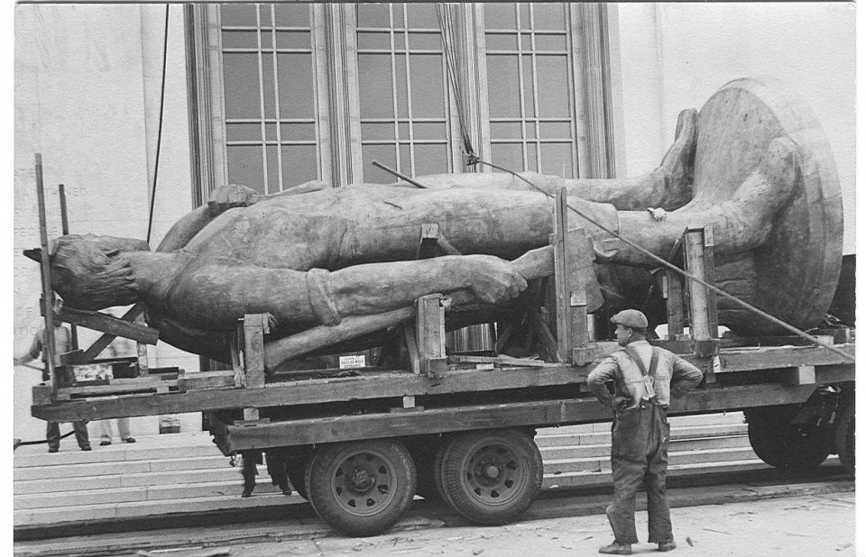 writers_ol's tweet photo. WPA workers prepare to hoist the bronze statue of a pioneer to the top of the capitol in Salem in 1938 #oregonrules https://t.co/Cf7zlxRknt