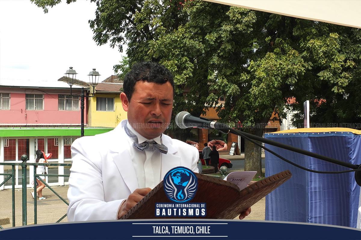 BereaInter's tweet photo. Ceremonia Internacional de Bautismos 

Talca, Temuco, Chile

#LdmBautismos
#SoyLuzdelMundo 
#BereaInternacional https://t.co/qSBlyYTqSP