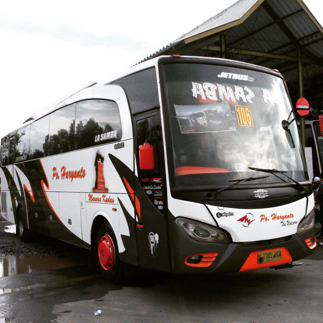 AkmalRahmat13's tweet photo. mau nyobain jet darat ya Haryanto belom kesampain...   HR 106 La Samba https://t.co/AaRXhbdL1x