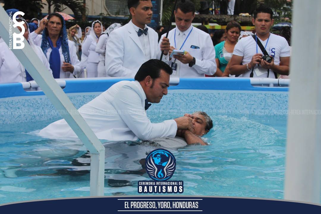BereaInter's tweet photo. Ceremonia Internacional de Bautismos 

El Progreso, Yoro, Honduras C.A

#LdmBautismos
#SoyLuzdelMundo https://t.co/4rJaMtqYZw