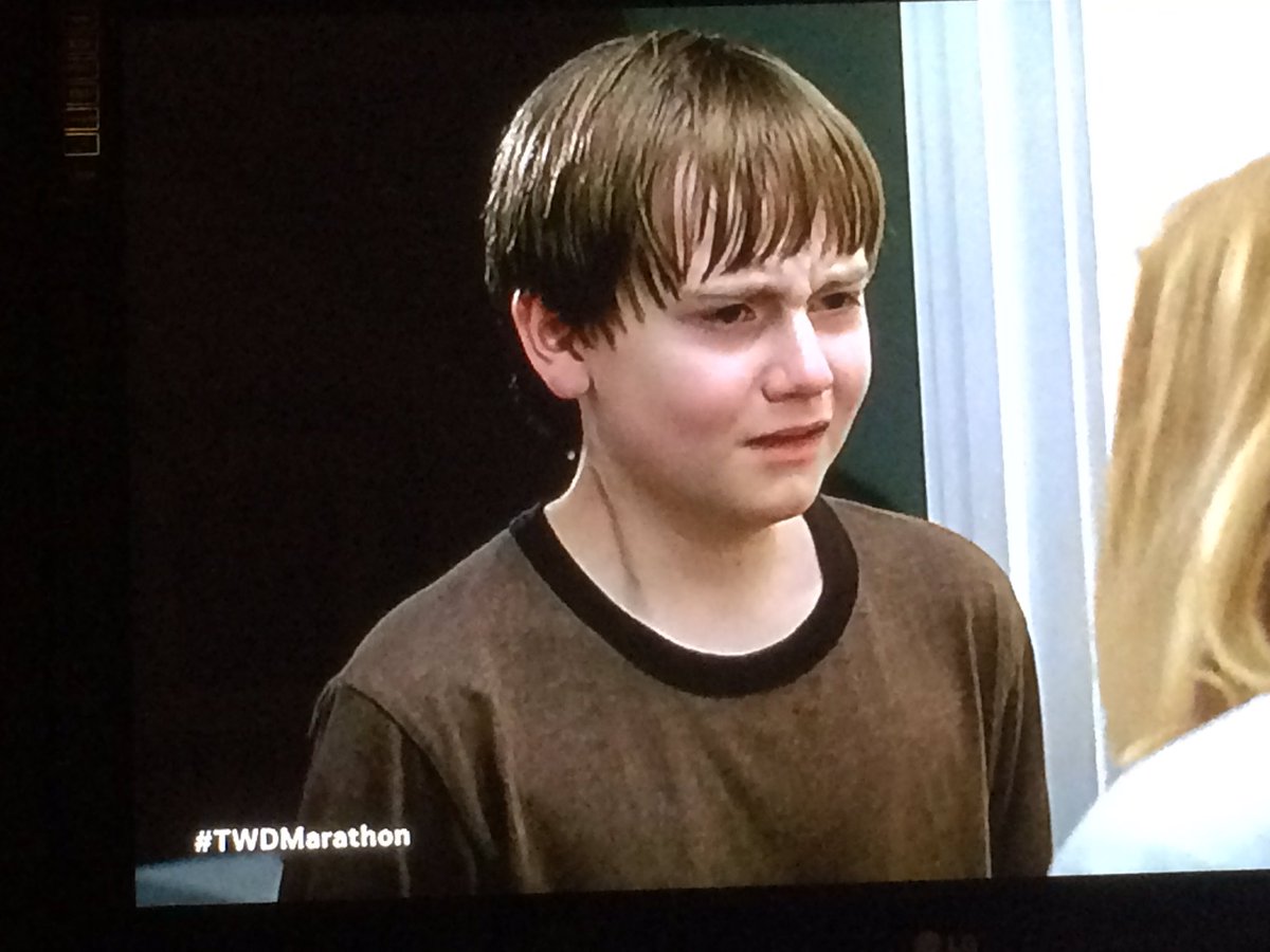 n_lanier's tweet photo. RIP crybaby #TWD https://t.co/YfSR7TLJ3U