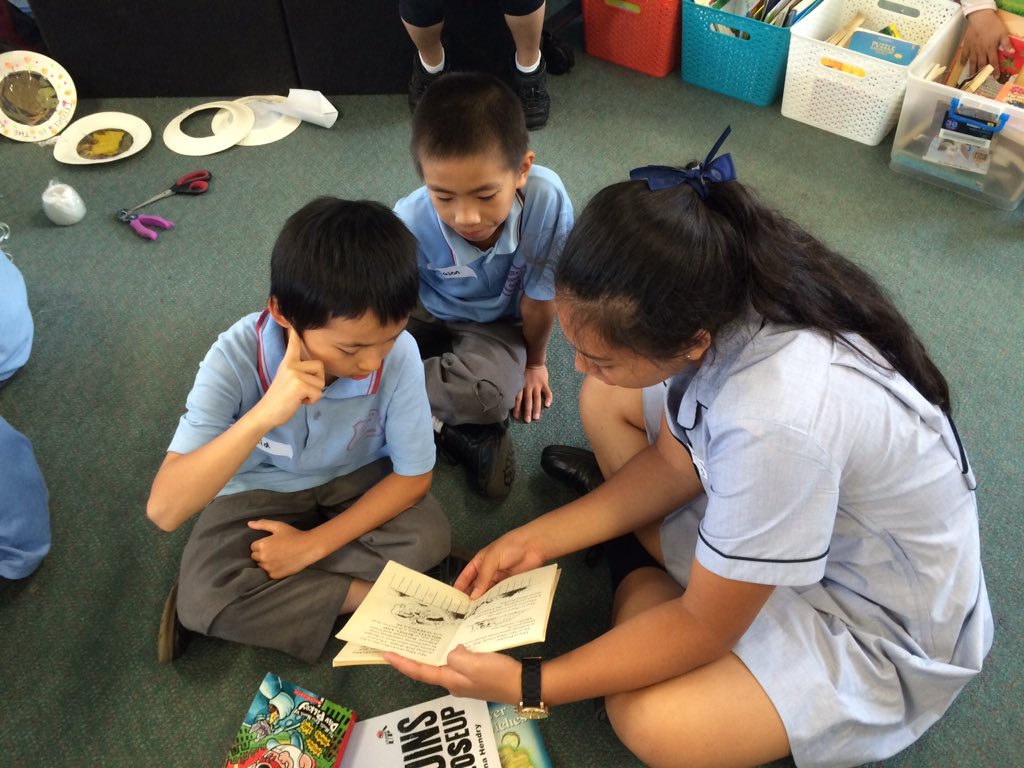 tessburnicle's tweet photo. Thanks for all the books Vinnies girls! We had a great time reading with you all @AuburnWestPS https://t.co/LS6rXeFTVA