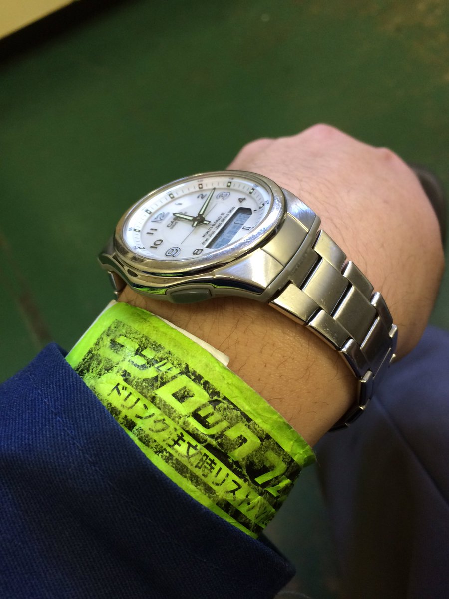 ogin_1780's tweet photo. ニジロックお疲れ様でした。
楽し過ぎたせいか、リストバンド外したくない病にかかってしまいました。 #2rfe https://t.co/XDJseHOCld