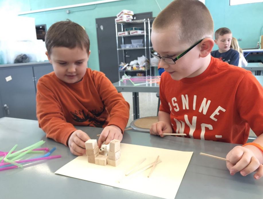 Makerspaces_com's tweet photo. Need a project for elementary makers?  Have them "engineer" a house the wolf cant blow down. Thx @Bourne_iStudio https://t.co/PtpJ5fnNtH