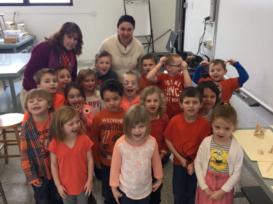 Makerspaces_com's tweet photo. Need a project for elementary makers?  Have them "engineer" a house the wolf cant blow down. Thx @Bourne_iStudio https://t.co/PtpJ5fnNtH