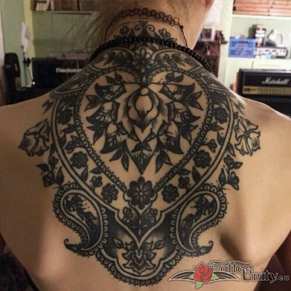 Ornamental tattoo on the back by Jonas Ribeiro  Tattoogridnet