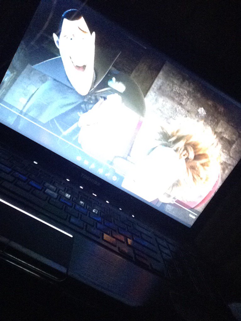 Me and <a href="/nerdygeak_katt/">Katt</a> are watching HT in RL together 😂😂