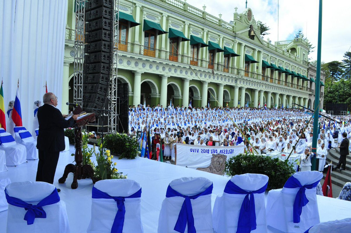 Doreenzguz's tweet photo. Desde Xalapa!
#LdmBautismos #SoyLuzdelMundo https://t.co/hEjQKXWNWQ