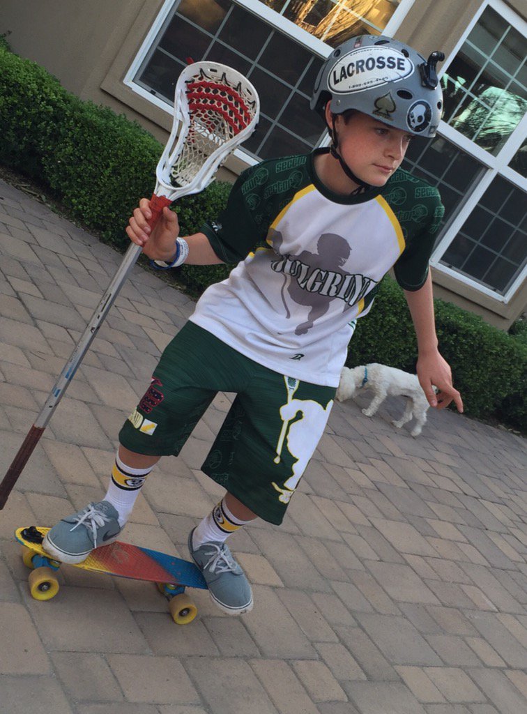 T12Lacrosse's tweet photo. No doubt it's all about the Kids having FUN!! @Sector9 @CoachDemaio @bunchnation #coachsmitty #t12 https://t.co/HZVoSvKUTk