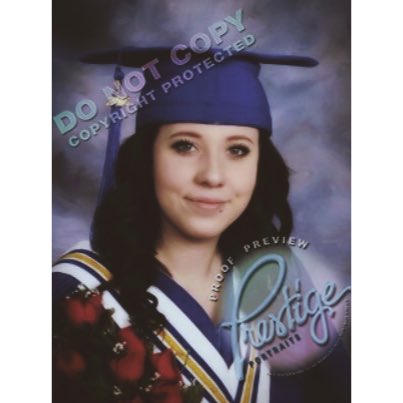 kaylenchartrand's tweet photo. 🎓•2016•🎓 https://t.co/cjRTtcJwgA