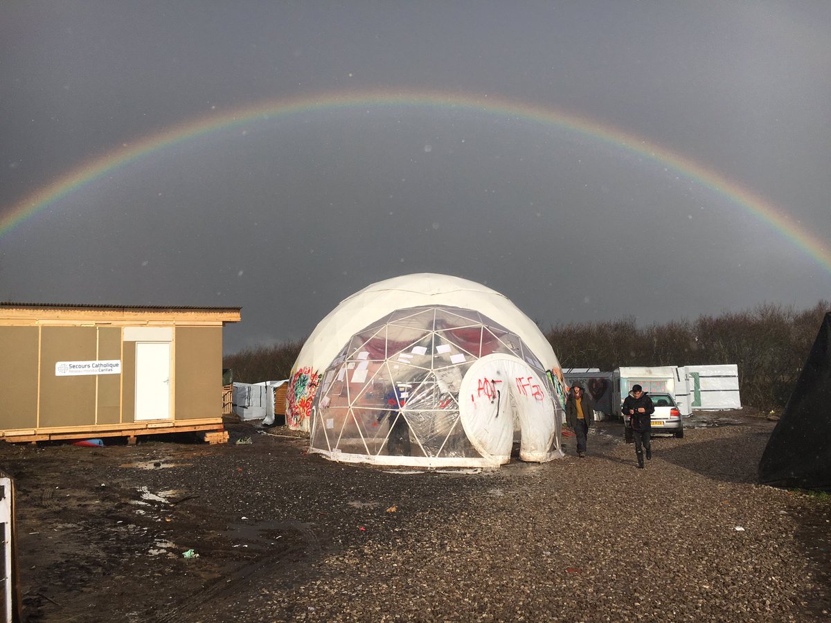 GoodChanceCal's tweet photo. There is #hope. All shows of #solidarity, all noises, all thoughts are welcome at this time for the people here. https://t.co/cUWiaZxg1k