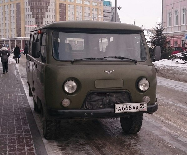 Блатные номера для крутой тачки.