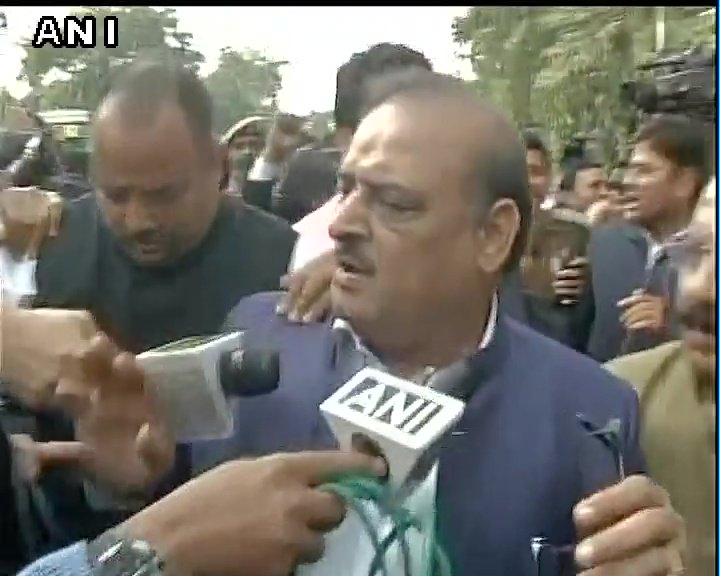 ANI's tweet photo. Ques: Kya aapne deshbhakti ka theka le rakha hai?
BJP MLA OP Sharma: Han le rakha hai https://t.co/E8MFQShpFe