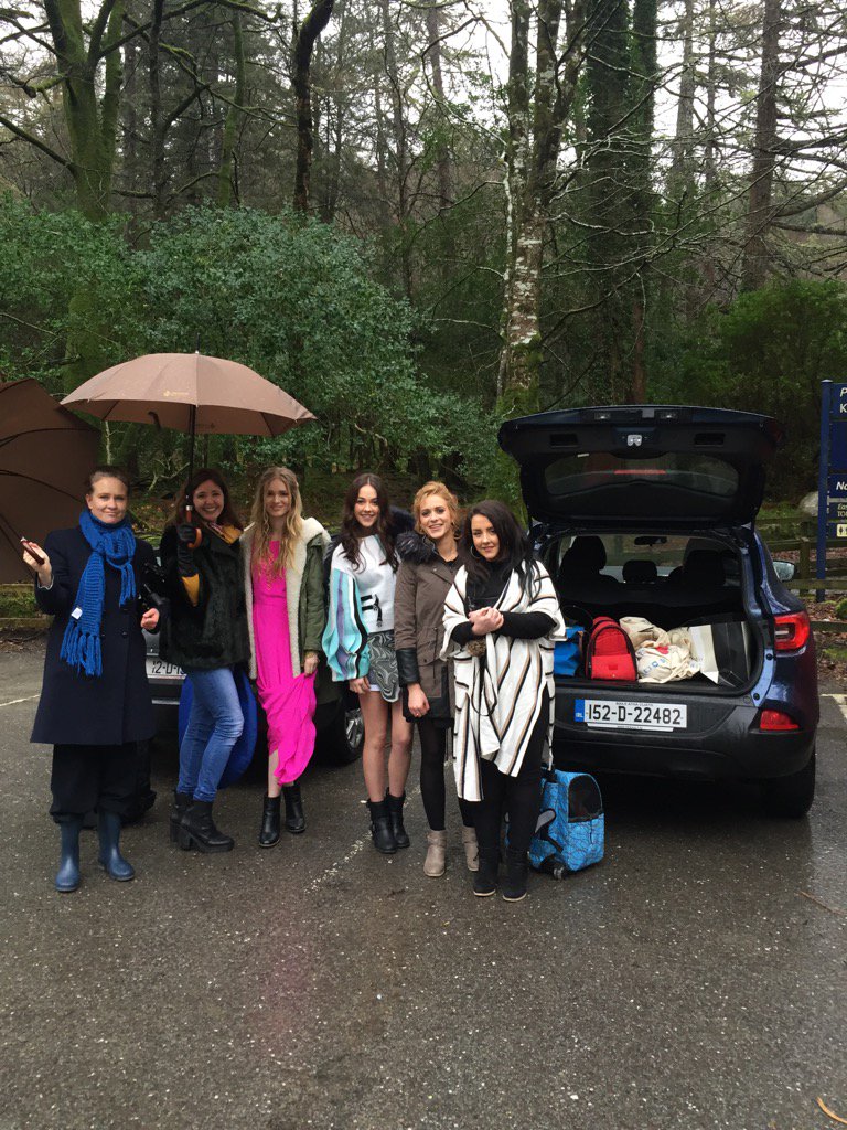 bairbrepower's tweet photo. Big shout out to all involved #kerryfashionweek #indoshoot, especially @renaultireland for loan of #Kadjar #hugeboot https://t.co/uwglM6r6Ba