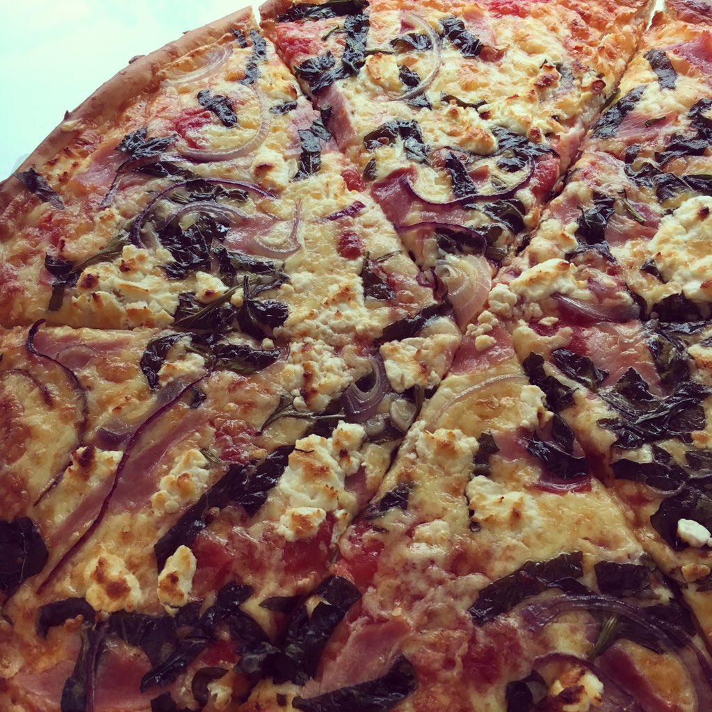 Today's tasty looking pizza..