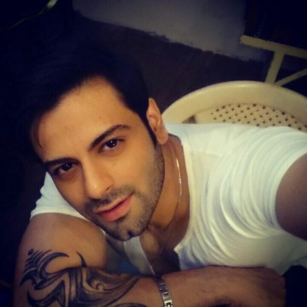 dishaaamoon's tweet photo. Good Morning @KaranGoddwani 😉☀️ ☕️ https://t.co/qBdwWa02iA