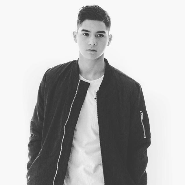 ALGHAZALINEW7's tweet photo. It's just something about you.... https://t.co/uVJP8AnXh1