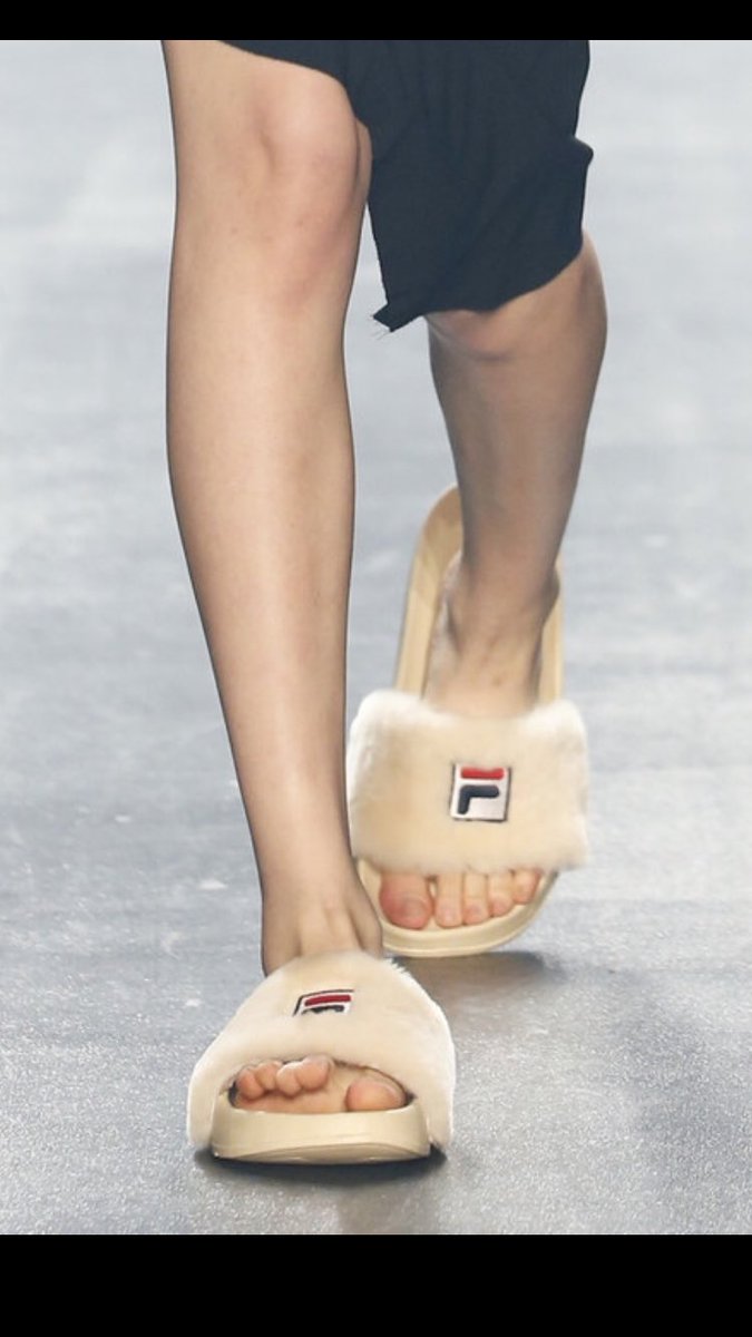 dienastyart's tweet image. #reallyneed lol