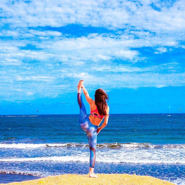 global_yogis's tweet photo. repost @flymeyoga #yogananda #yoga #globalyogis #yogaeverydamnday #myyogalife #yogasearcher #yogapose #yogisunite https://t.co/hu06ISOUtE