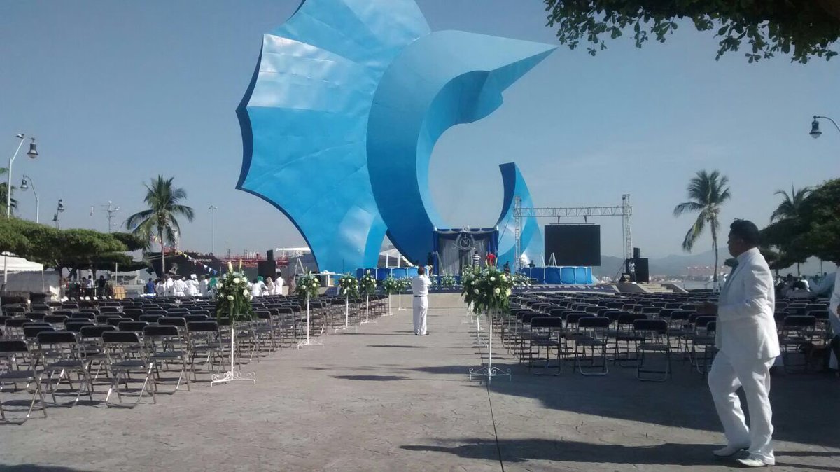 valencia17Dina's tweet photo. #SoyLuzdelMundo #LdmBautismos https://t.co/chIVpbKA0P