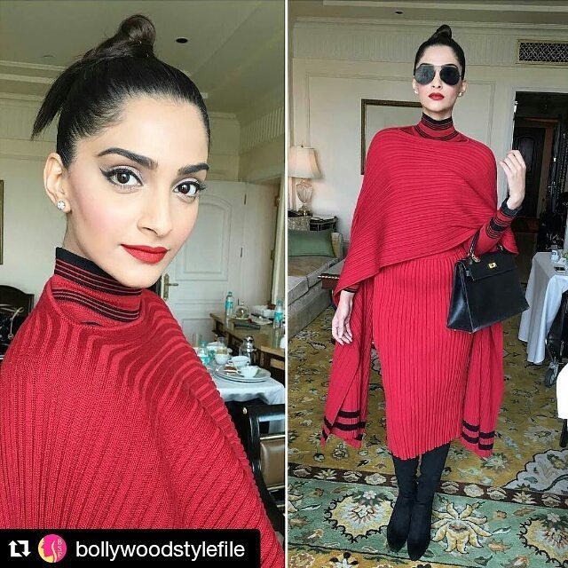 Rate the look👉1~10.Sonam Kapoor for Neerja promos in Ferragamo .@BOLLYWOODSTYLEFILE 💕😍💕😍💕😍… instagram.com/p/BBzDENeKCWs/