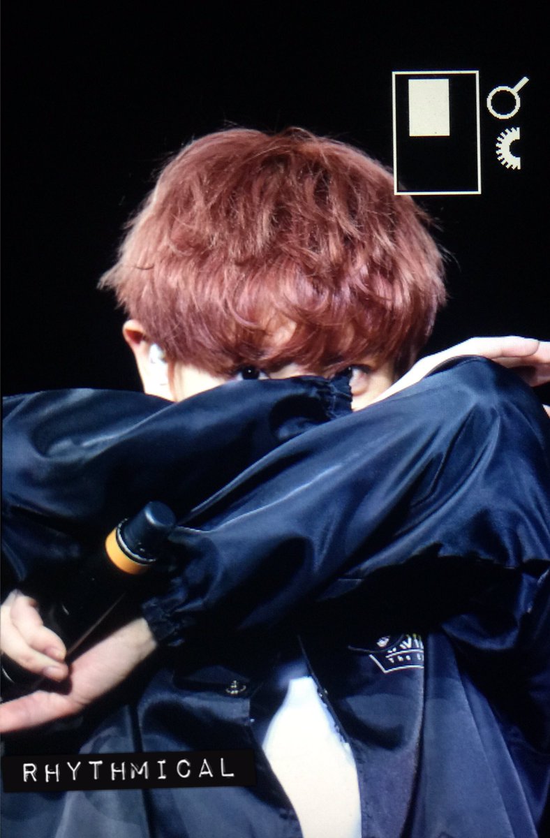 Rhythmical_cy's tweet photo. 160214 숨었다가 빼꼼했다가👀 https://t.co/HuKrABAsYQ