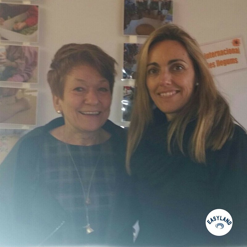 easyland_es's tweet photo. Muy pronto leeremos la entrevista completa a Barbara Roller, Directora de Escola Balmes de Sant Boi #Modaadaptada https://t.co/T0Sr3tyHZr