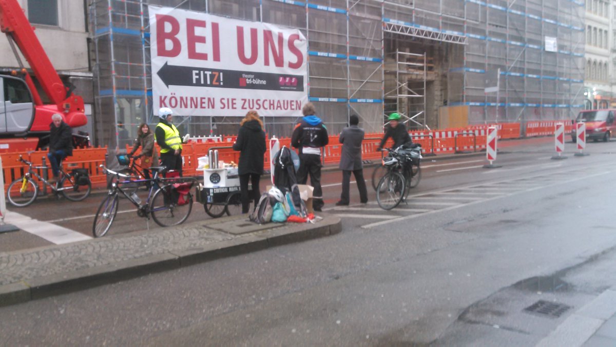 MitRadStuttgart's tweet photo. Guten Morgen liebes radfahrendes #Stuttgart @CriticalMass_S https://t.co/3isJKaqGTg