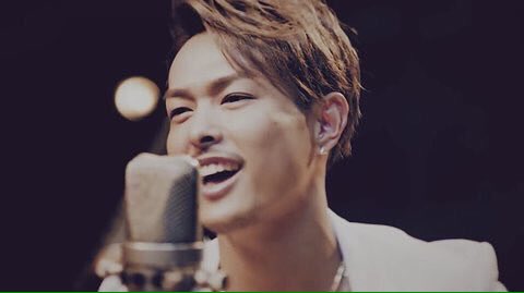 Ags8lE's tweet photo. 歌ってる隆二も普段の隆二も好き https://t.co/cc47ehU73P