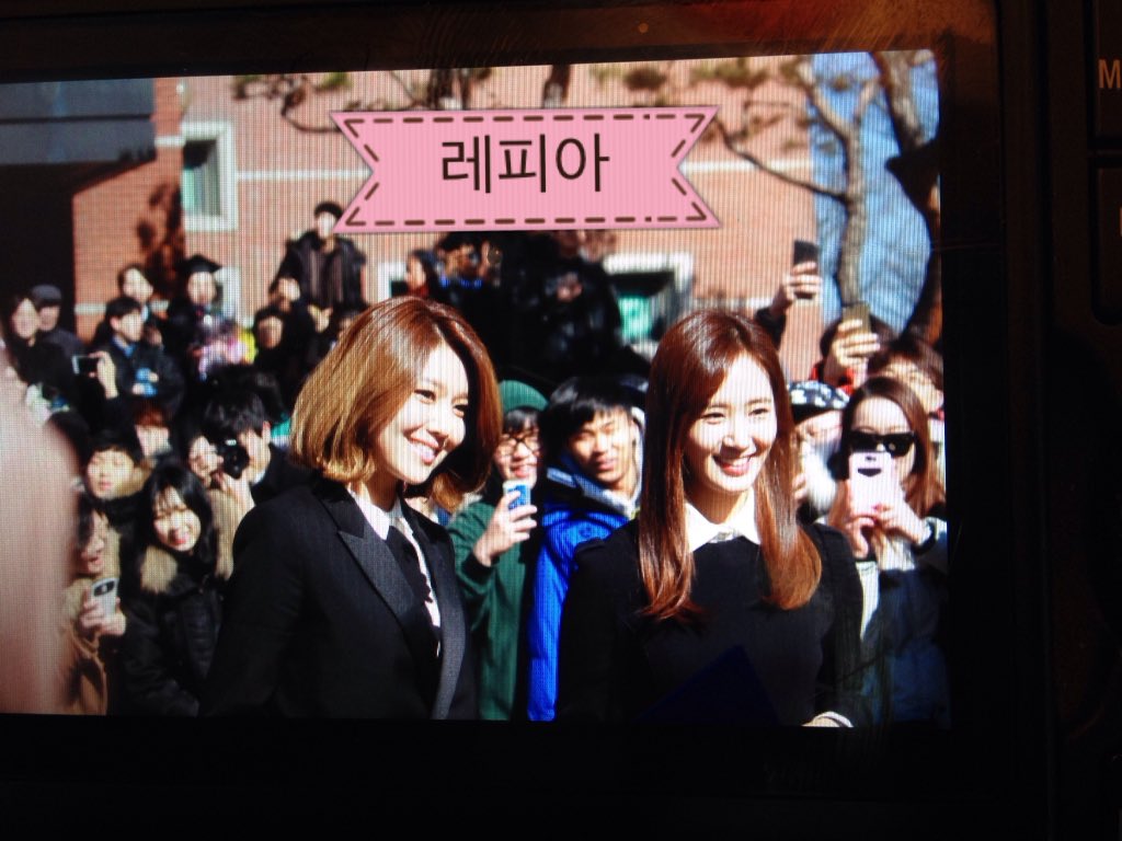 [PIC][15-02-2016]SooYoung và Yuri tham dự Lễ Tốt nghiệp của Trường Đại học Chung-Ang vào trưa nay CbPfW9TUAAAdEfa
