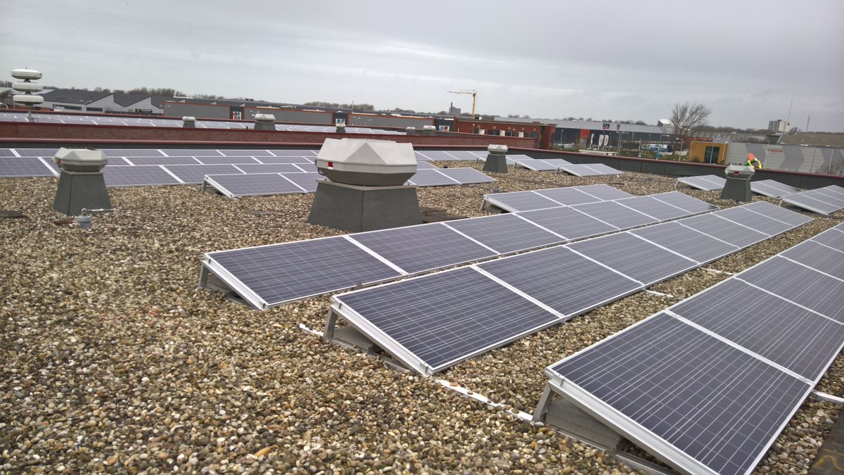 WSKO gaat voor zonne-energie! De zonnepanelen bij WSKO De Westhof en WSKO St. Jozefschool zijn geplaatst.