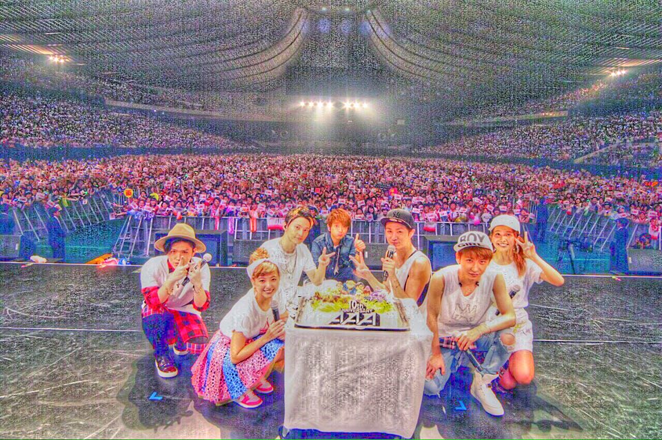 mai79_AAA's tweet photo. 今日は学校でたくさんﾁｮｺもらったよ。💓🍫

7人にﾁｮｺあげたいな~ ~💭💭 https://t.co/zfJU2XSdJh