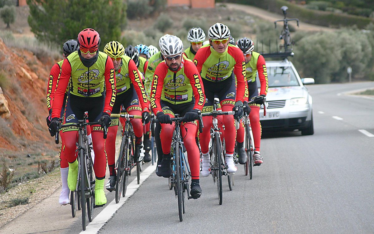 Aquí tenéis las primeras fotos oficiales del equipo Ciclos Corredor 2016 <a href="/TiendasAreaZero/">𝗔𝗥𝗘𝗔 𝗭𝗘𝗥𝗢® | #𝐒𝐭𝐫𝐞𝐞𝐭𝐰𝐞𝐚𝐫</a>
