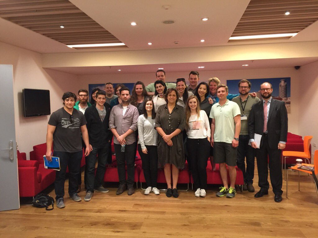 VivianBercovici's tweet photo. Fab group of brilliant young Canadians from U Calgary learning about Israeli tech etc! @JustinTrudeau @CIJAinfo 🇨🇦🇮🇱 https://t.co/zH5VSIynB7