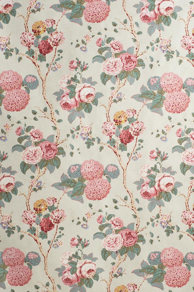 Jeanmonroprints's tweet photo. Hydrangea &amp; Rose - Adapted from a block printed #chintz dating from the early 1840s More @turnellandgigon https://t.co/CT5eeSU8CF