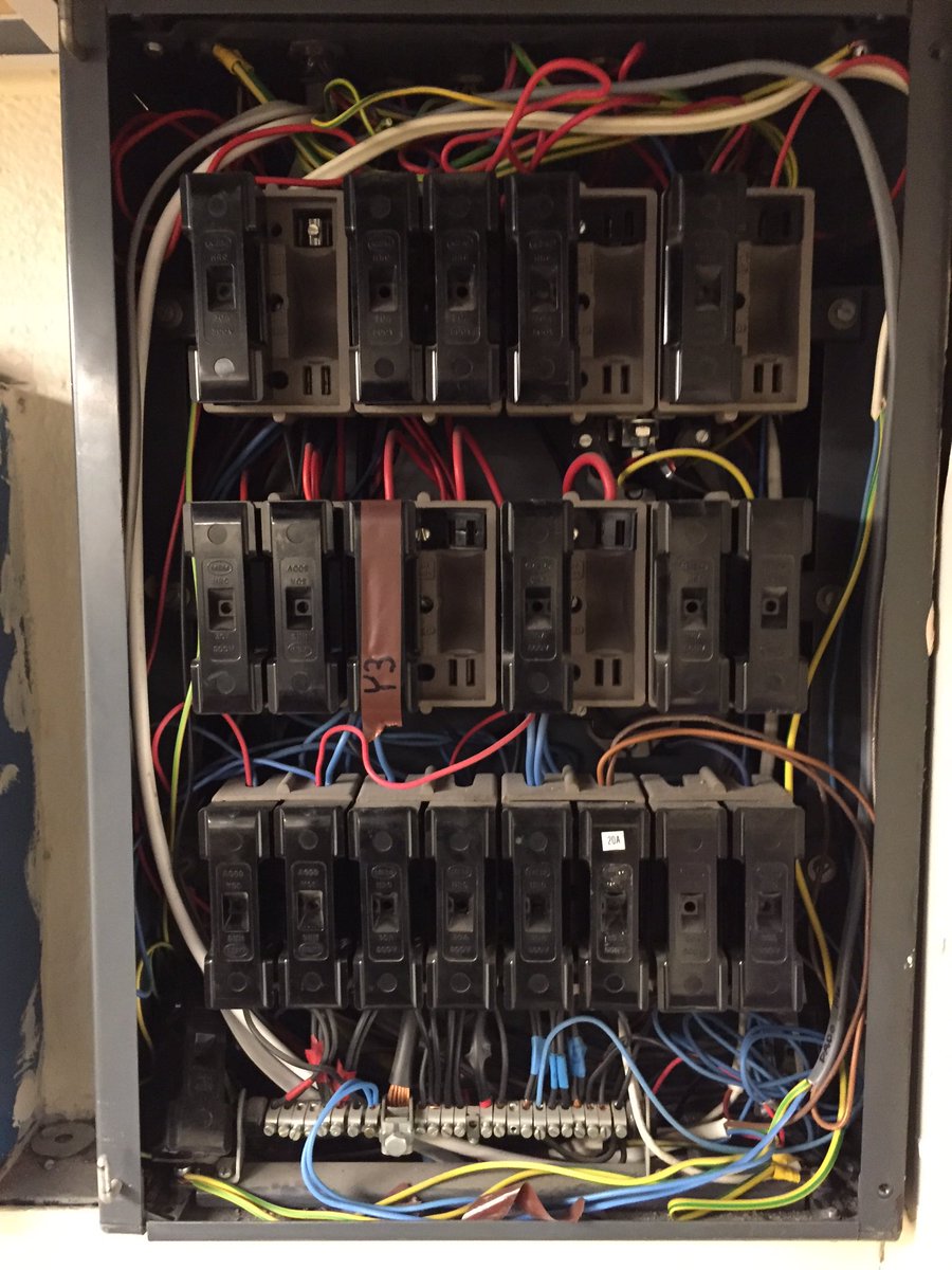 LFGelectrical's tweet photo. @officialNICEIC I wonder what catalogue of errors today will uncover. Good feeling ripping this lot out. #LFG https://t.co/A8s5xegfzz