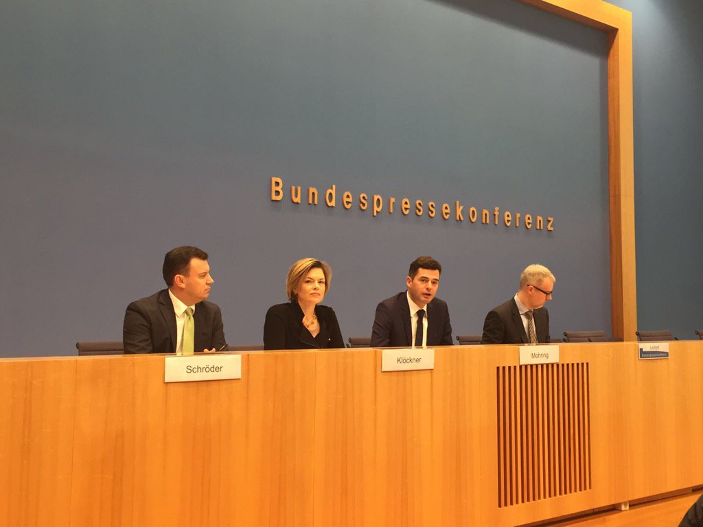 cdu_fraktion_th's tweet photo. .@MikeMohring: Klares Votum Bürger für Vorschaltklassen. Deutsch ist #Integrationsschlüssel. #Schulstudie2016 #dimap https://t.co/JMUGaIP7Zs