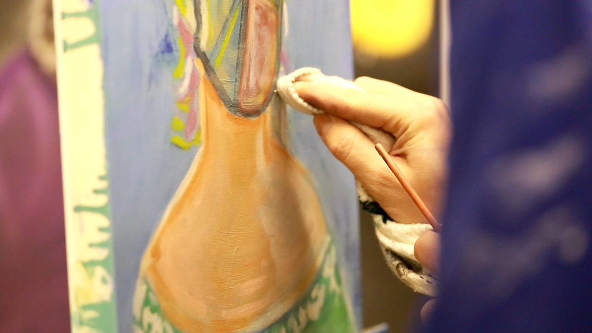 EveryPicFilms's tweet image. The comedic, melancholic and uncomfortable world of painter Brian Mounford  everypicturefilms.com/#/brian-mountf…