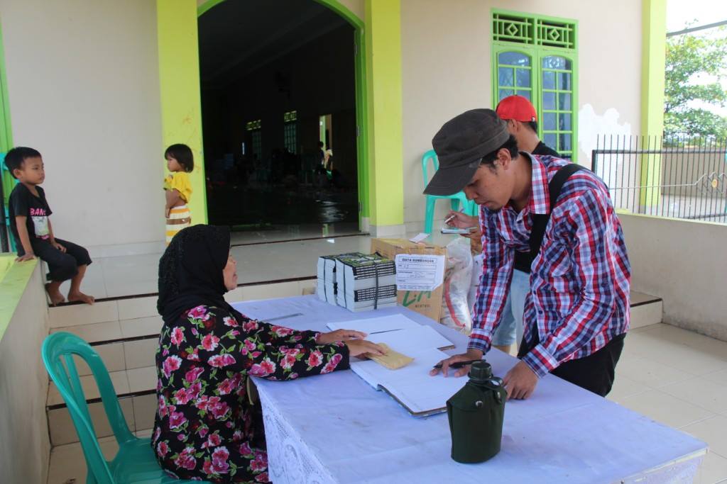 Bntuan dr Msyrakat Belitung kloter kedua untuk saudara di bangka via BFM <a href="/912HITZfm/">Radio HITZfm 91.2</a> &amp; <a href="/berehun/">berehun organizer</a>  #AksiSolidaritas