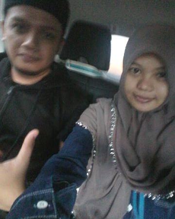 AndaAzura's tweet photo. Ziarah ke Banten with KPL ... Semoga Berkah  #KeluargaBesarPadepokanDayakPranaLewu https://t.co/t13WHKs0vL