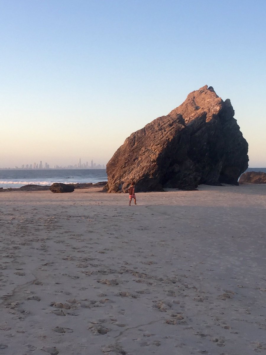 Great way to finish a good day! The daily walk around Elephant Rock <a href="/cityofgoldcoast/">City of Gold Coast</a>