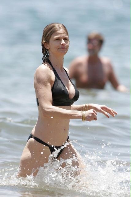 kyra sedgwick hot bikini