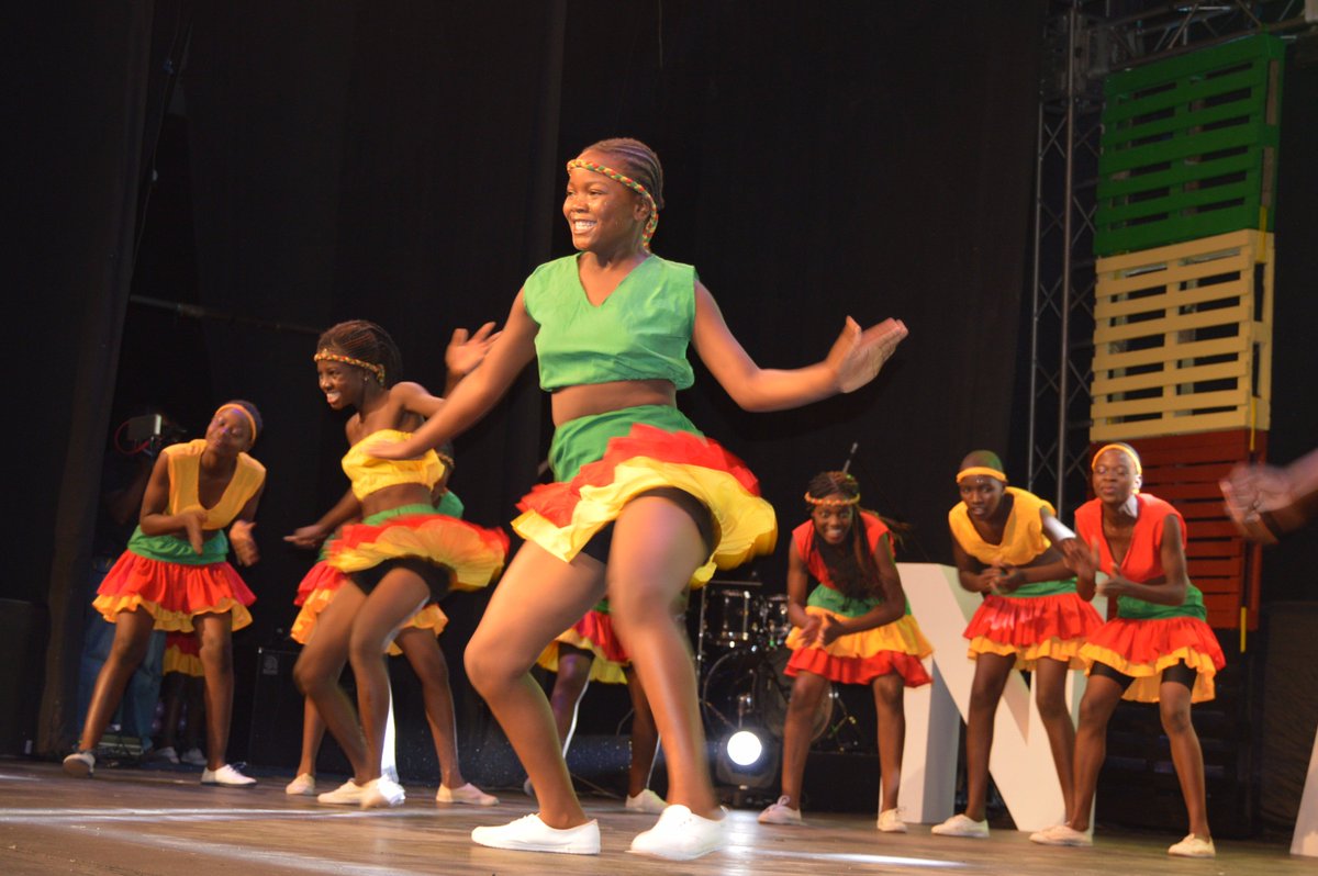 chipawozim's tweet photo. Dance to the tune proudly Zimbabwe @edensasco #Mwanaanokosha https://t.co/NBLm2rToD4