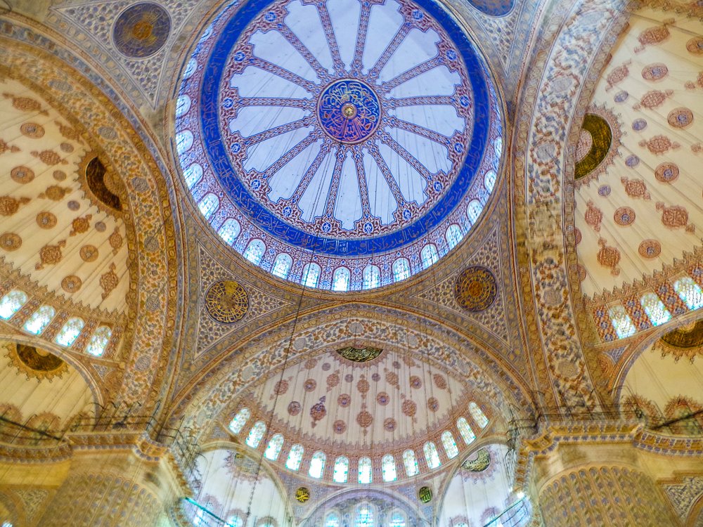 EverythingZany's tweet photo. The majestic Blue Mosque &amp; Hagia Sofia in Istanbul! @AuthenticTurkey @2MonkeysTravel #authenticturkey #visitIstanbul https://t.co/vVdIJhHdPX