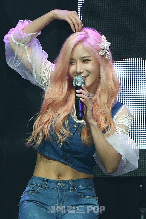 _CHINOCUDEIRO_'s tweet image. @Gaueko2 @raitoringo @RandomAhjussi Madre mía (2) #DatAbs