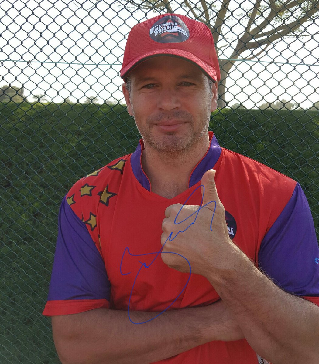 Specially signed for all you fans and supporters by <a href="/bradhodge007/">Brad Hodge</a> <a href="/MCL2020UAE/">MCL 2020</a> <a href="/ArabiansMCL/">Gemini Arabians</a> #YallaArabians #Champions